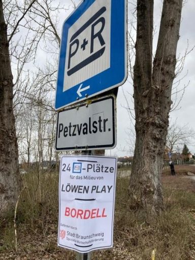 städtische Parkplätze zwecks Rotlicht-Projekt in Gliesmarode skandalöse Wirtschaftsförderung für Bordell-Projekt in der Berliner Str. - gleich 3 Dezernate verwickelt - BIBS deckte auf